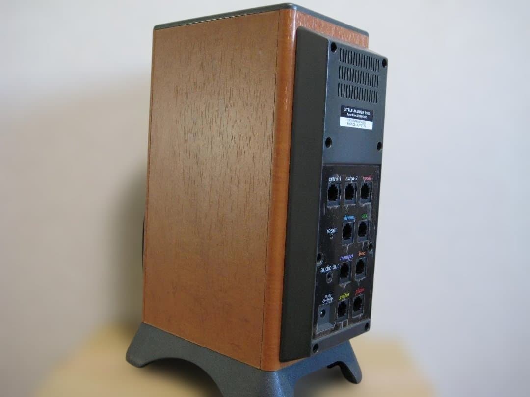 スピーカー型おもちゃ