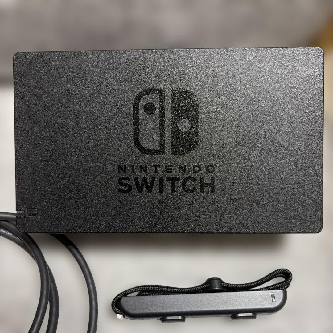 グレーのNintendo Switch本体