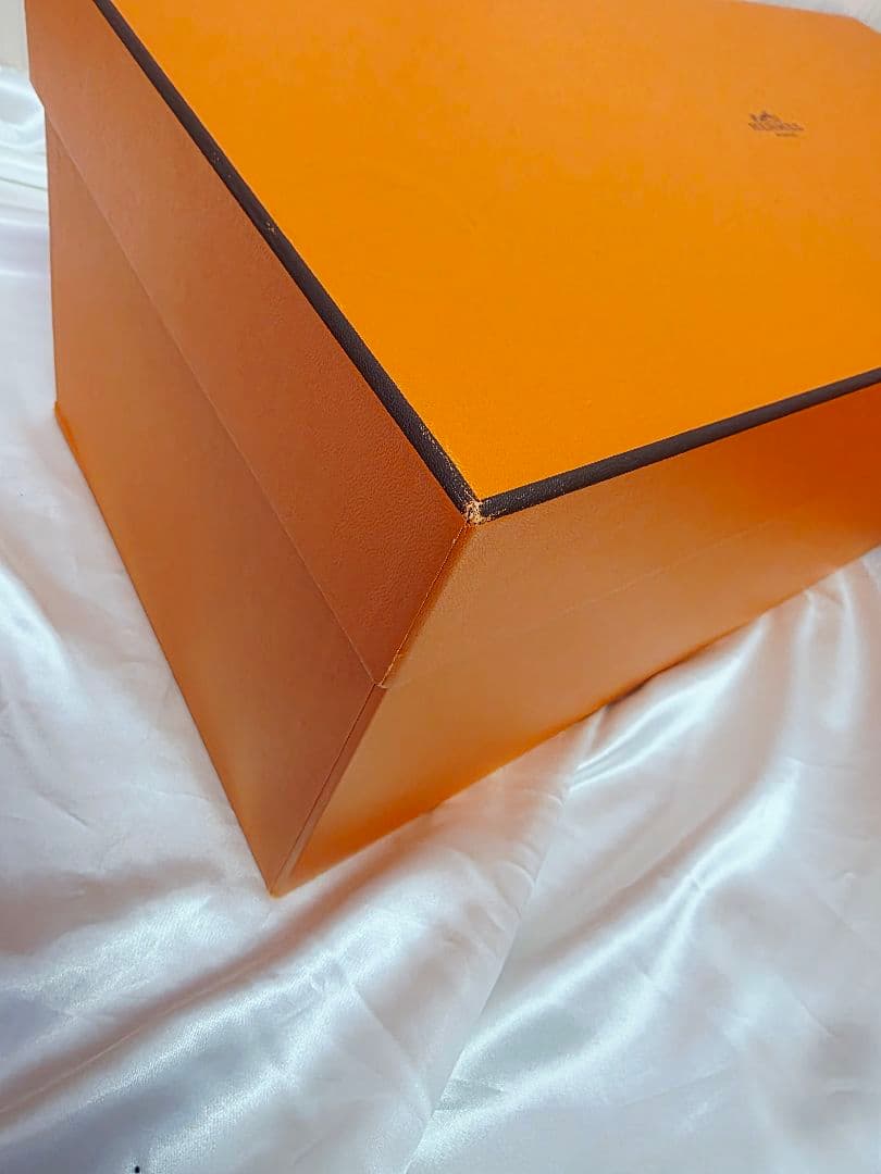 エルメス　HERMES　空き箱　空箱　保存箱　化粧箱　大きい