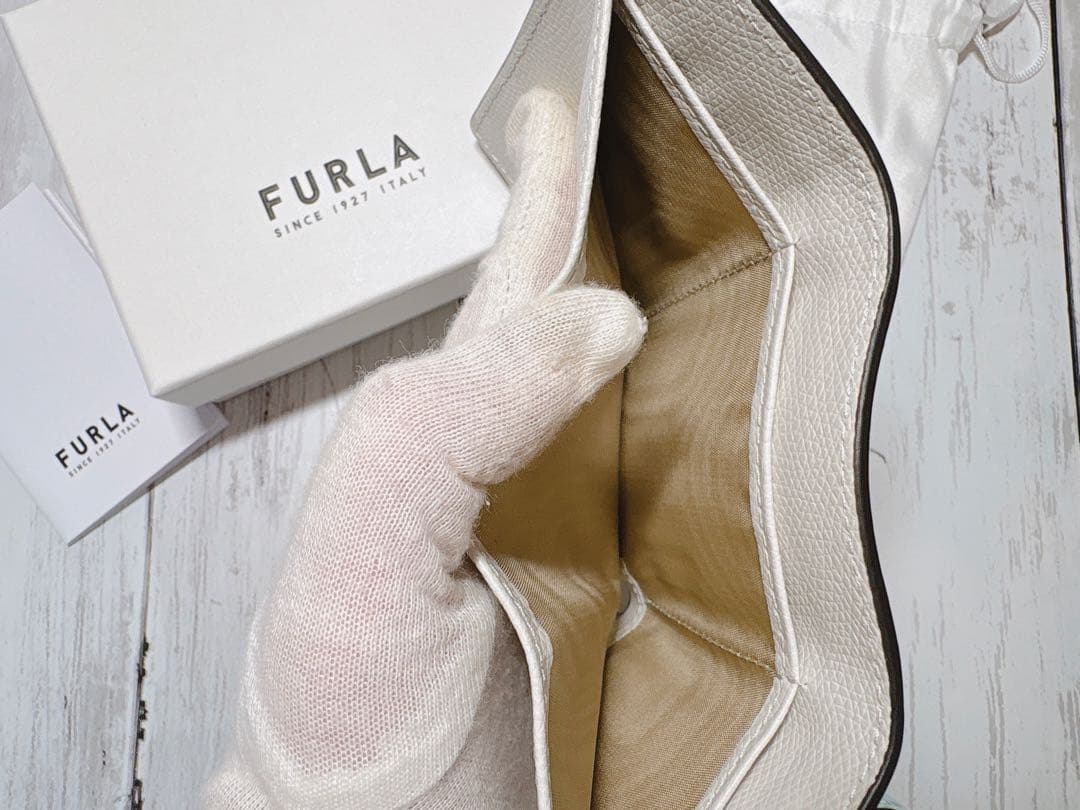 新品 FURLA ☆限定カラー☆ バビロン 三つ折り財布 ミントブルー