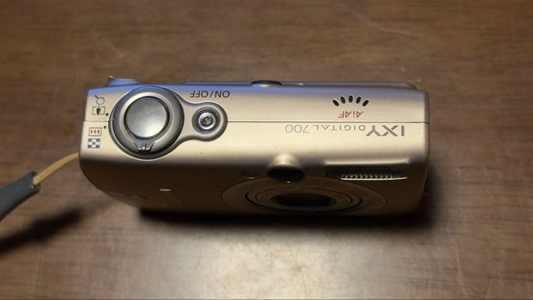 CANON IXY DIGTAL 700 デジタルコンパクトカメラ　通電確認