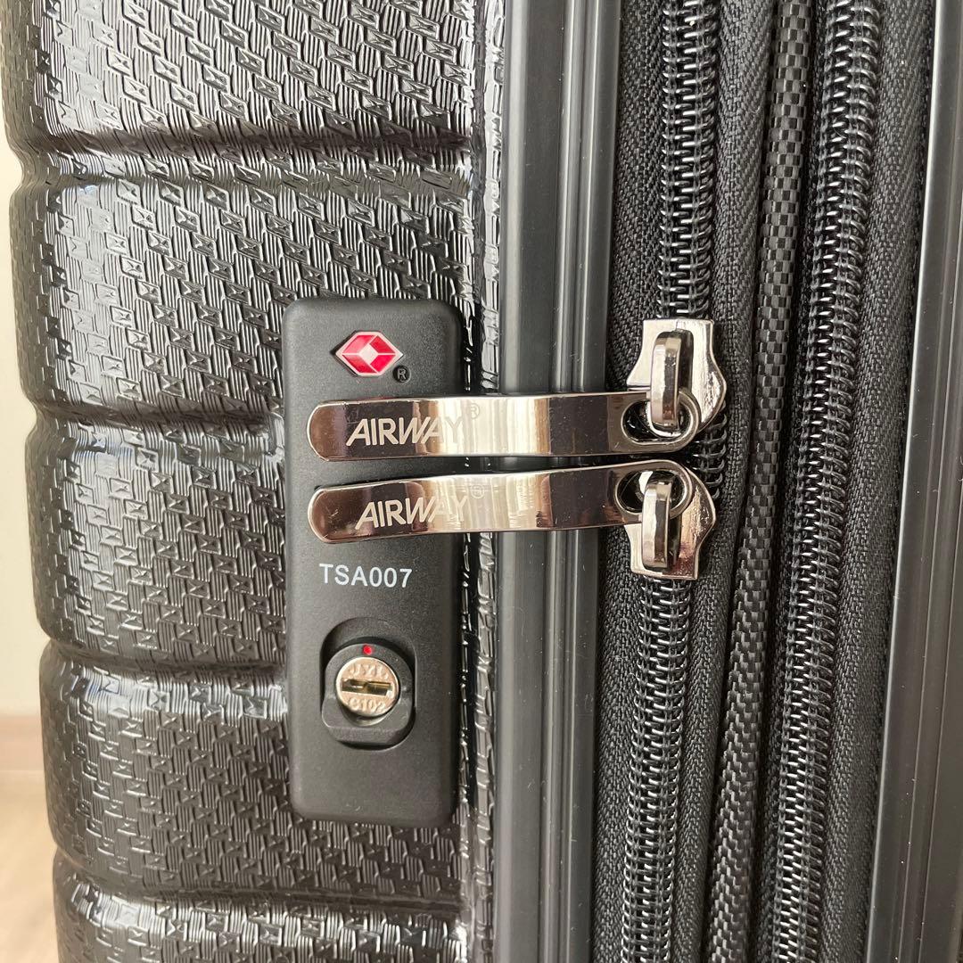 【使用1回のみ】機内持込サイズ　スーツケース　キャリーケース　バゲッジ