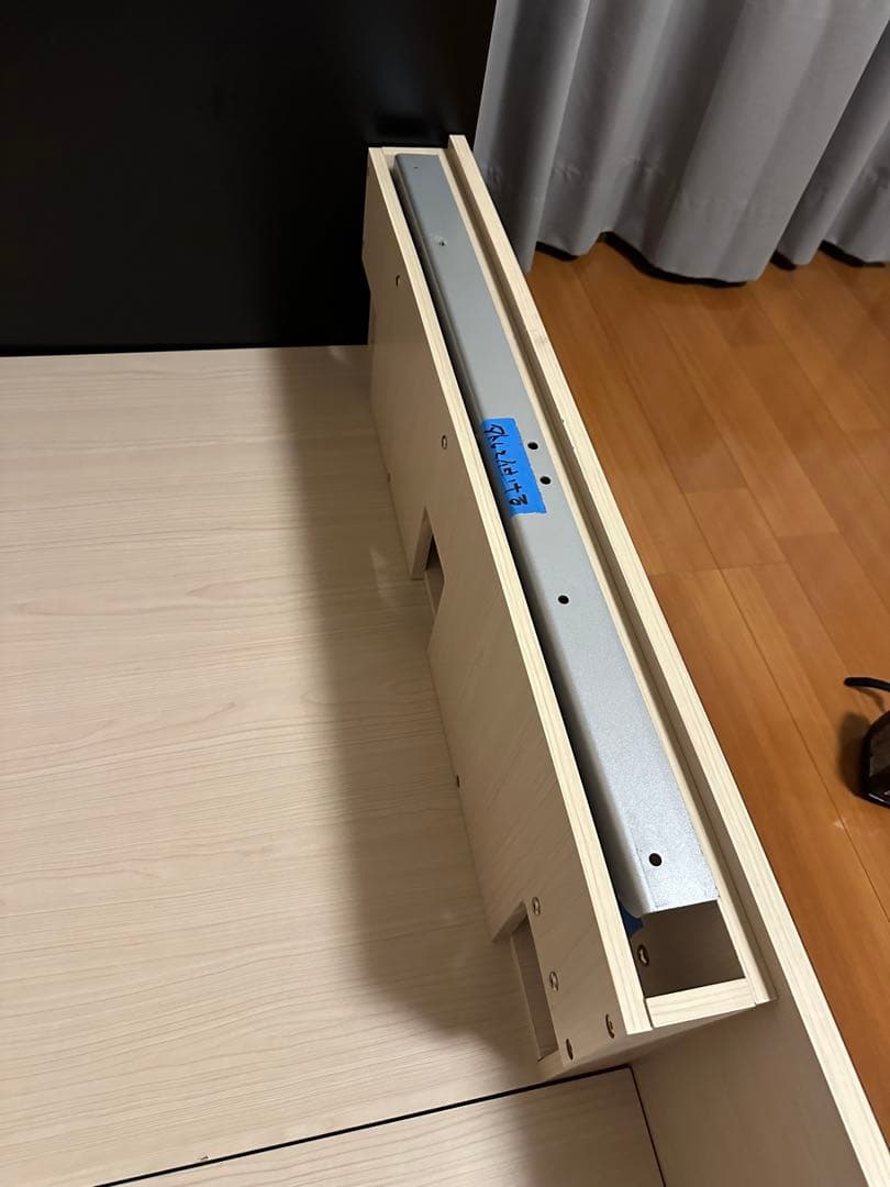 油圧式、収納機能付きのシングルベッド