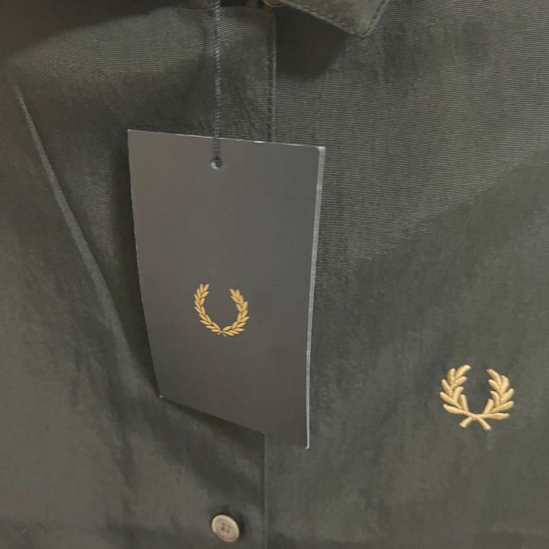 FRED PERRY　新品