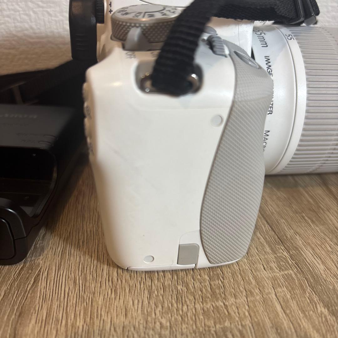 Canon EOS Kiss X7 限定ホワイト(レンズ付)