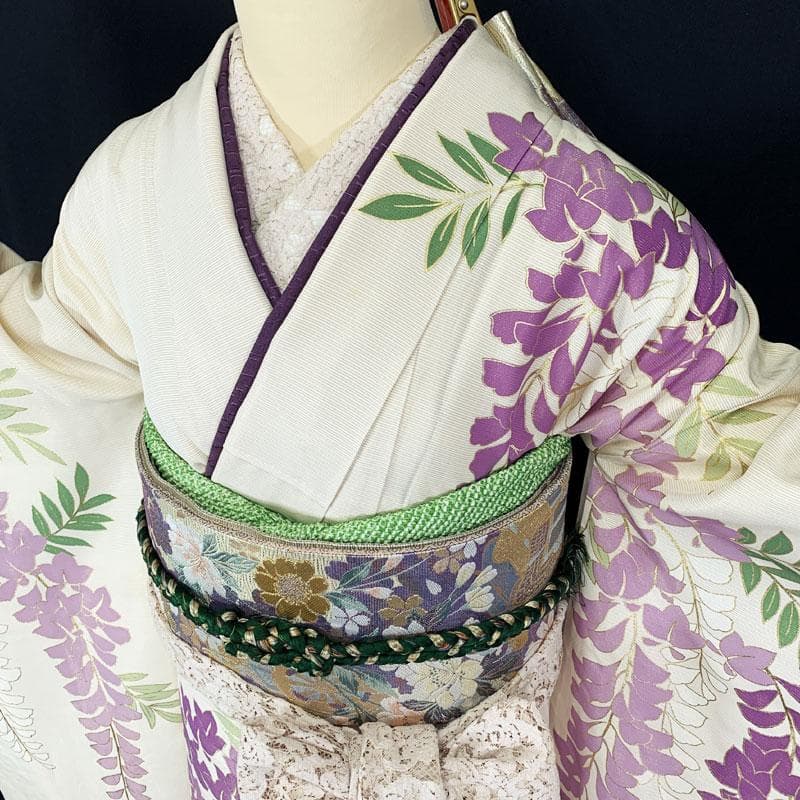 512z33☆振袖 古典柄 金彩 藤に御所車 アイボリー☆成人式結婚式 十三参り