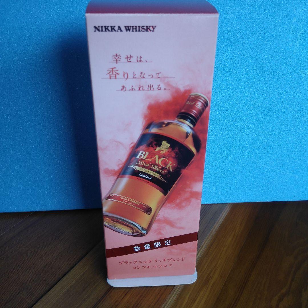 Y*S様 山崎シングルモルト700mlブラックニッカコンフォートアロマ700ml