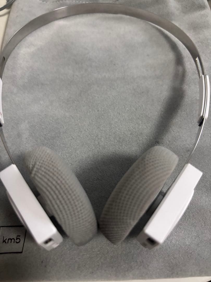km5 Lightwear Headphones Hp1 ホワイト
