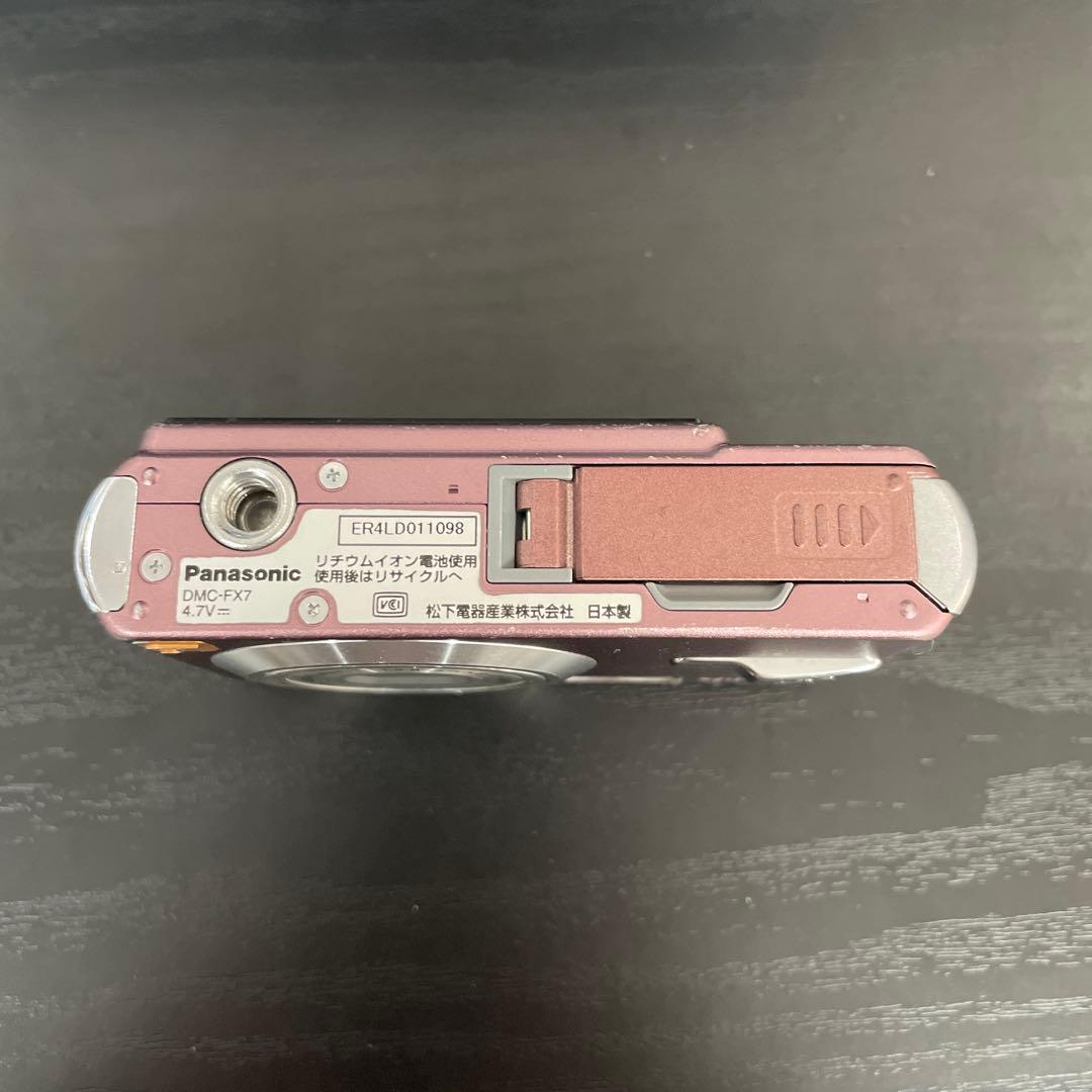 Panasonic LUMIX FX7 コンパクトデジタルカメラ