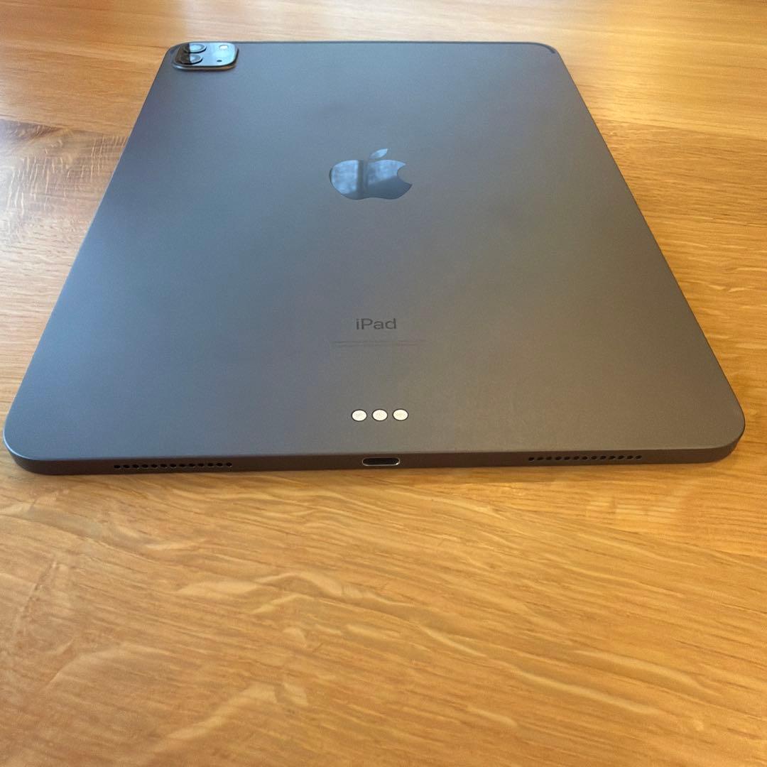 【値下げ】iPad Pro 11第2世代と純正ペンシルと純正キーボード