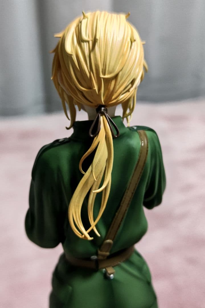 ヴァイオレット エヴァーガーデン　子供バージョン　ガレージキット　フィギュア