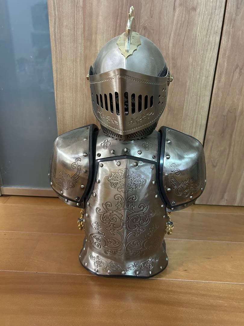 騎士の鎧 金属製 ニッカウイスキー 置物