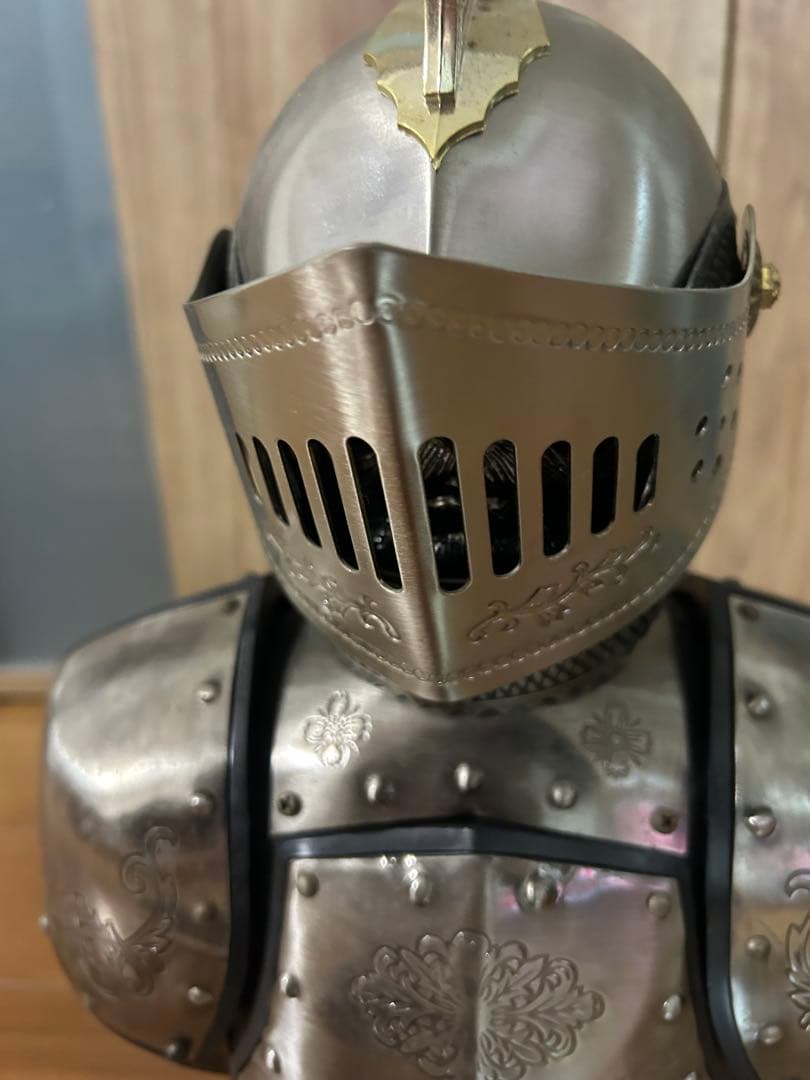 騎士の鎧 金属製 ニッカウイスキー 置物