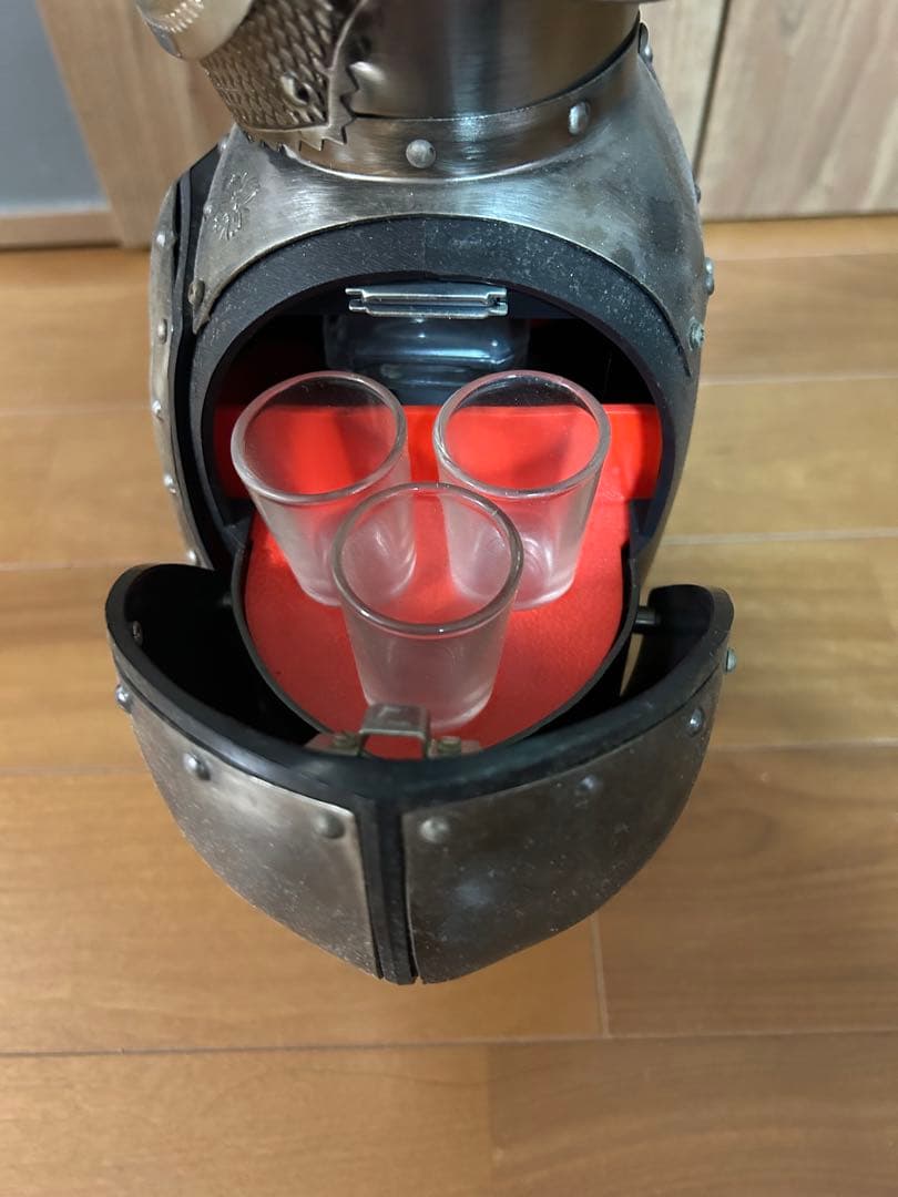 騎士の鎧 金属製 ニッカウイスキー 置物