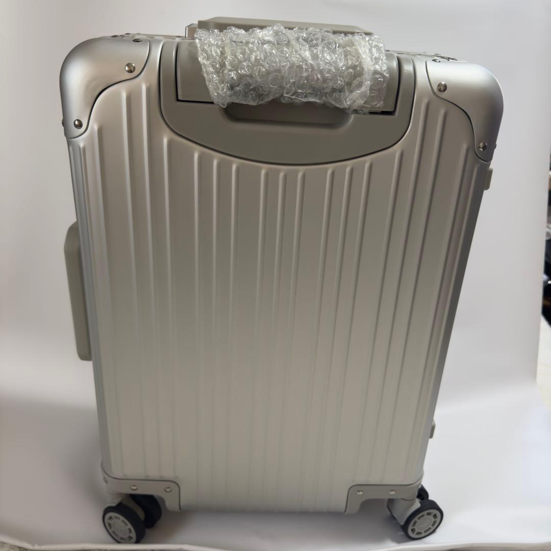 新品未使用メルセデスベンツ　アルミボディーキャリーケース4輪TASロック保存袋