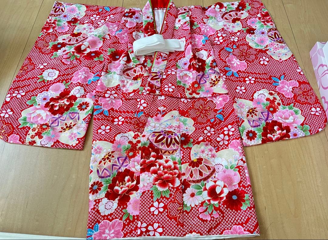 七五三　三歳花柄着物セット