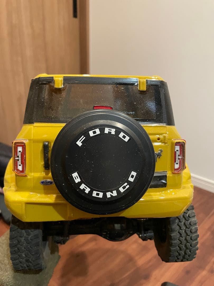 タミヤcc-01 ブロンコ　10/1サイズ