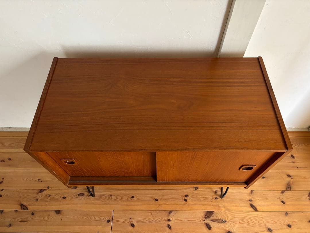 北欧ヴィンテージ　チーク　デンマーク　サイドボード