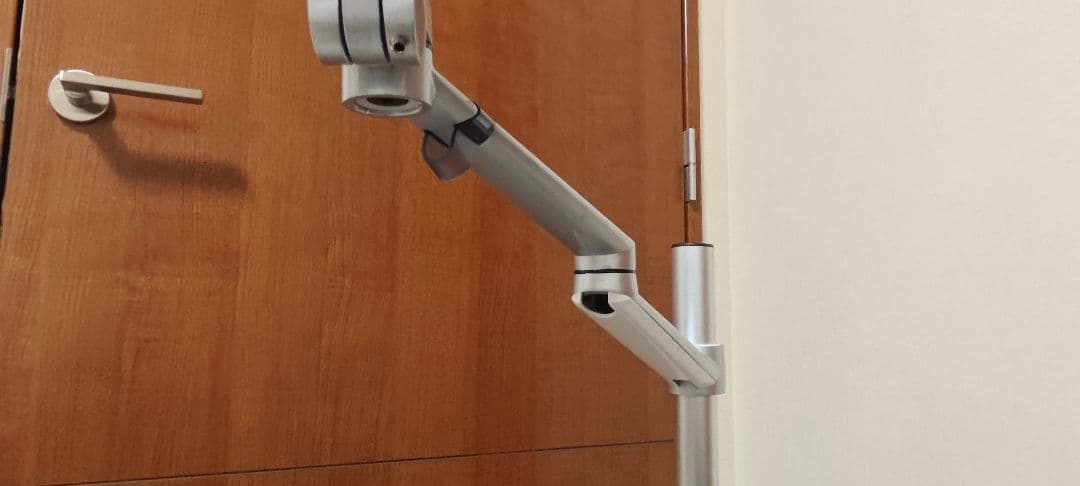 LOE(ロエ) ノートパソコン 自立型 アームスタンド 寝ながらスマホ