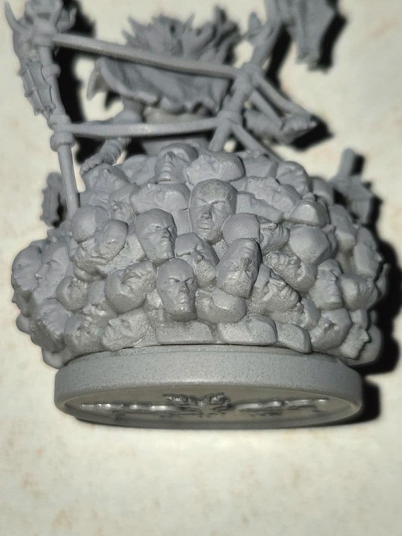 【大型ジオラマモデル！】キングダムデス　大型モデル　死の女王 【正規品】