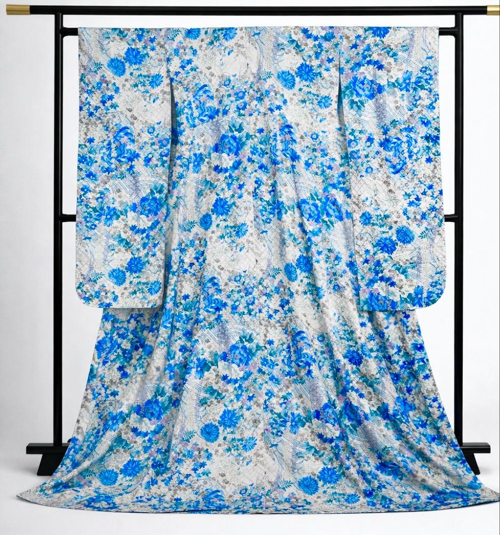 青花総柄 振袖 装い金彩 身丈157.5 裄66 袖丈111