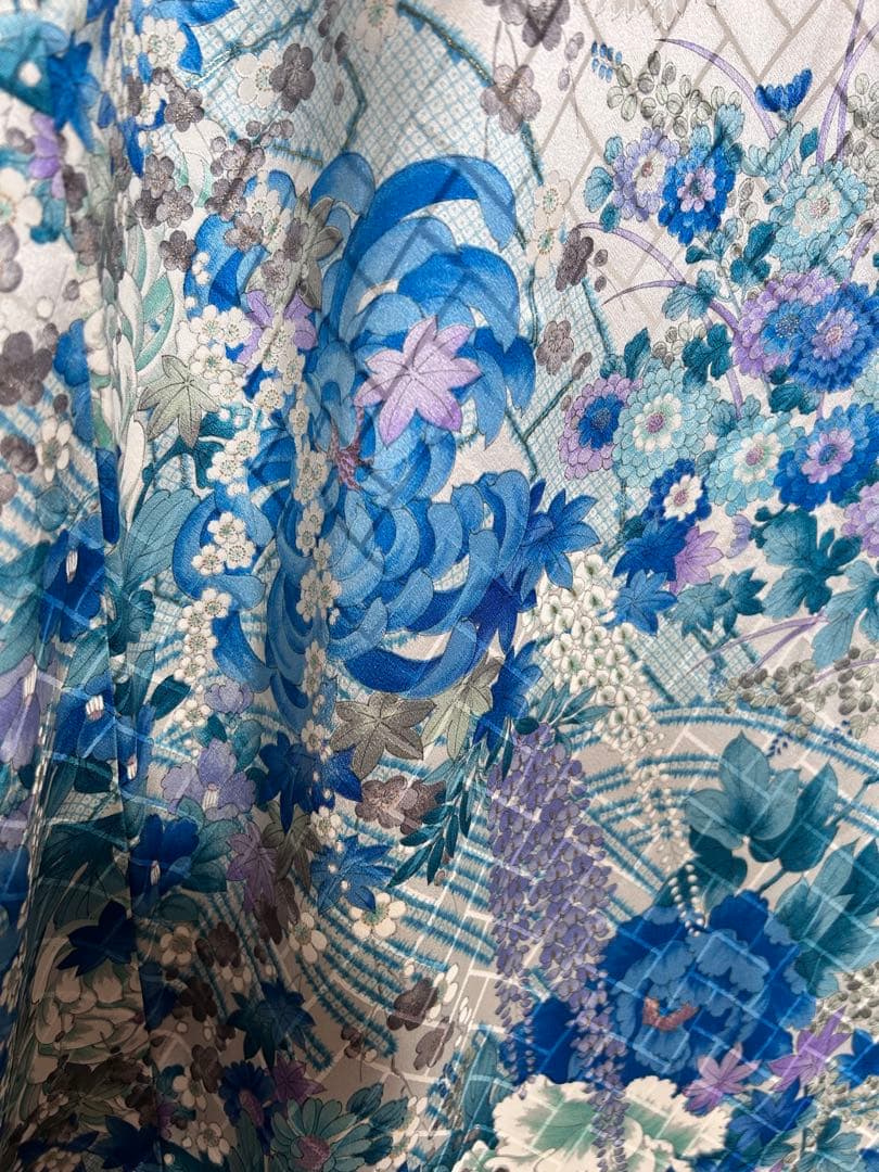 青花総柄 振袖 装い金彩 身丈157.5 裄66 袖丈111