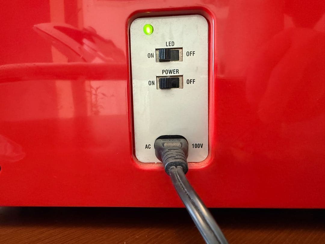 冷蔵自動販売機（日本ハムファイターズ記念缶付）