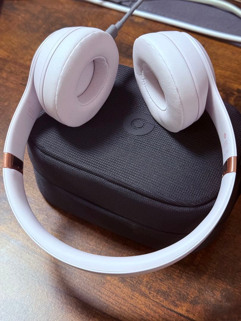 Beats Solo4 Wireless クラウドピンク MUW33PA/A