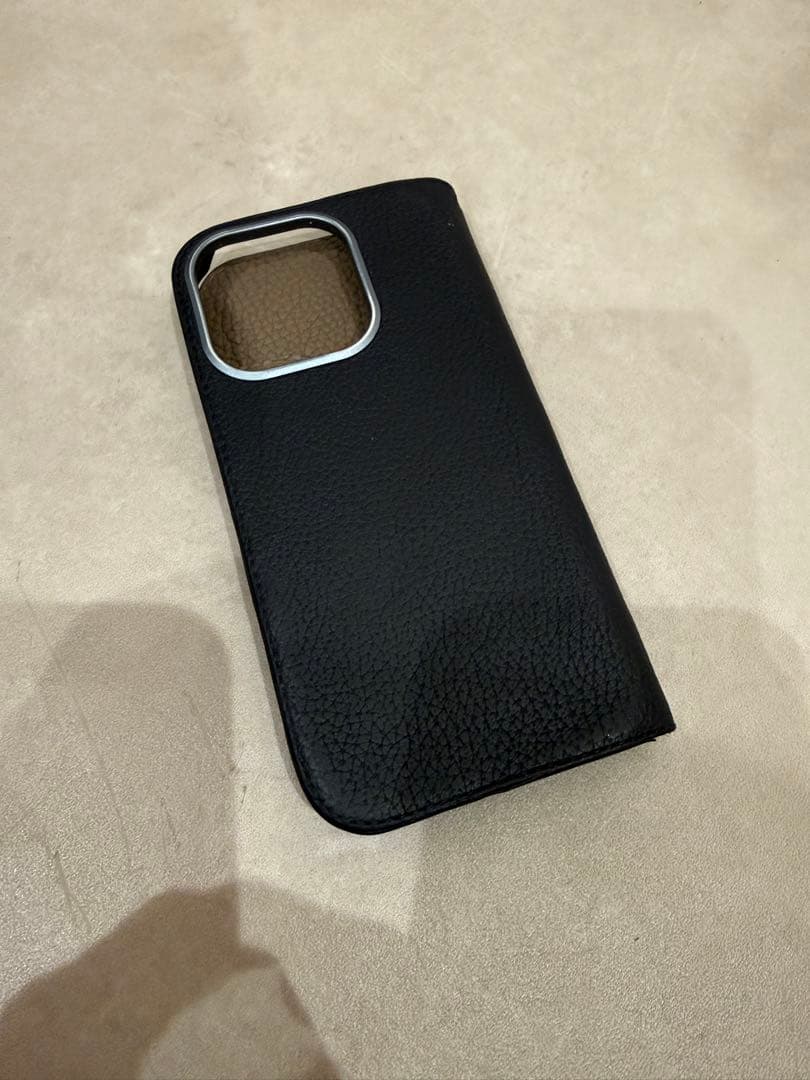 BONAVENTURA iPhone 16 Pro ダイアリーケース