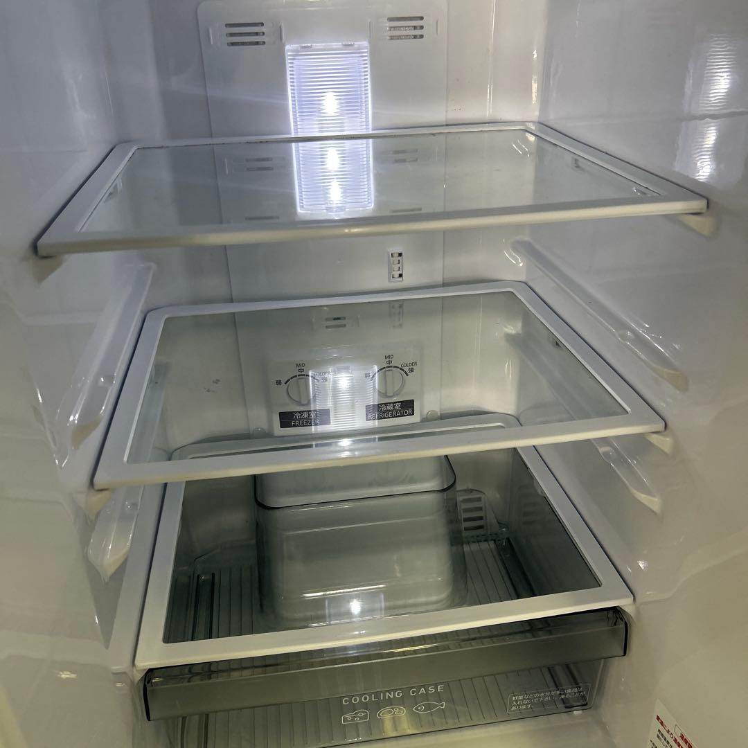 す*ん様 三菱 MR-P15EF-KW 冷蔵庫 家庭用 2020年製