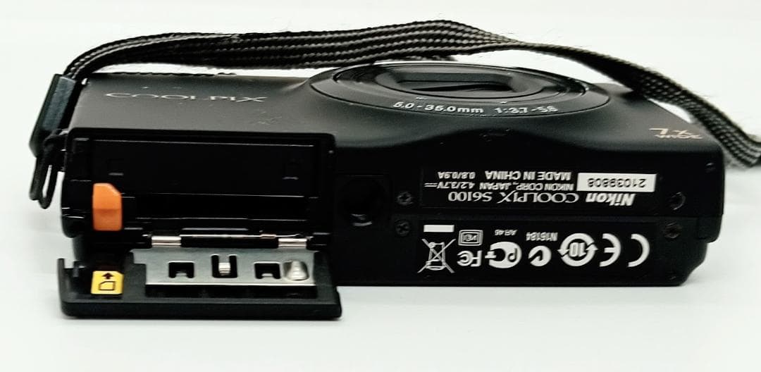 Nikon COOLPIX S6100 デジカメラ 7倍光学ズーム 充電器付き