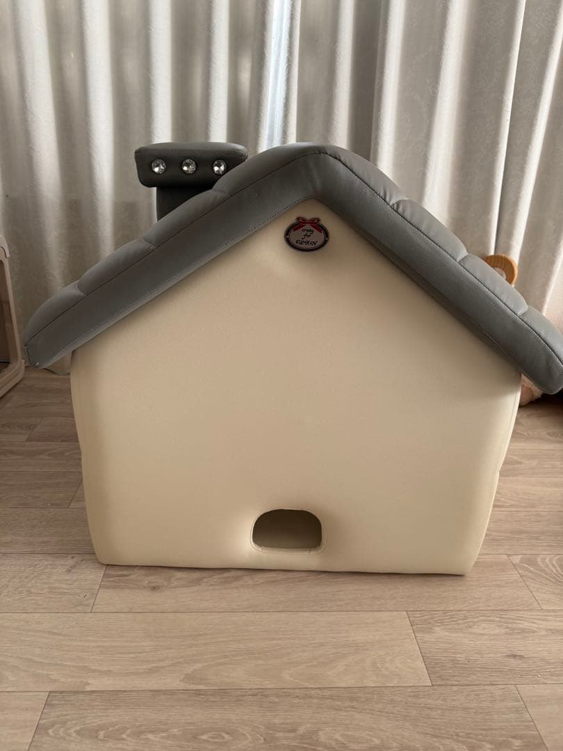 ビジュー付きレザーペットハウス　大きめ　多頭飼い　中型犬