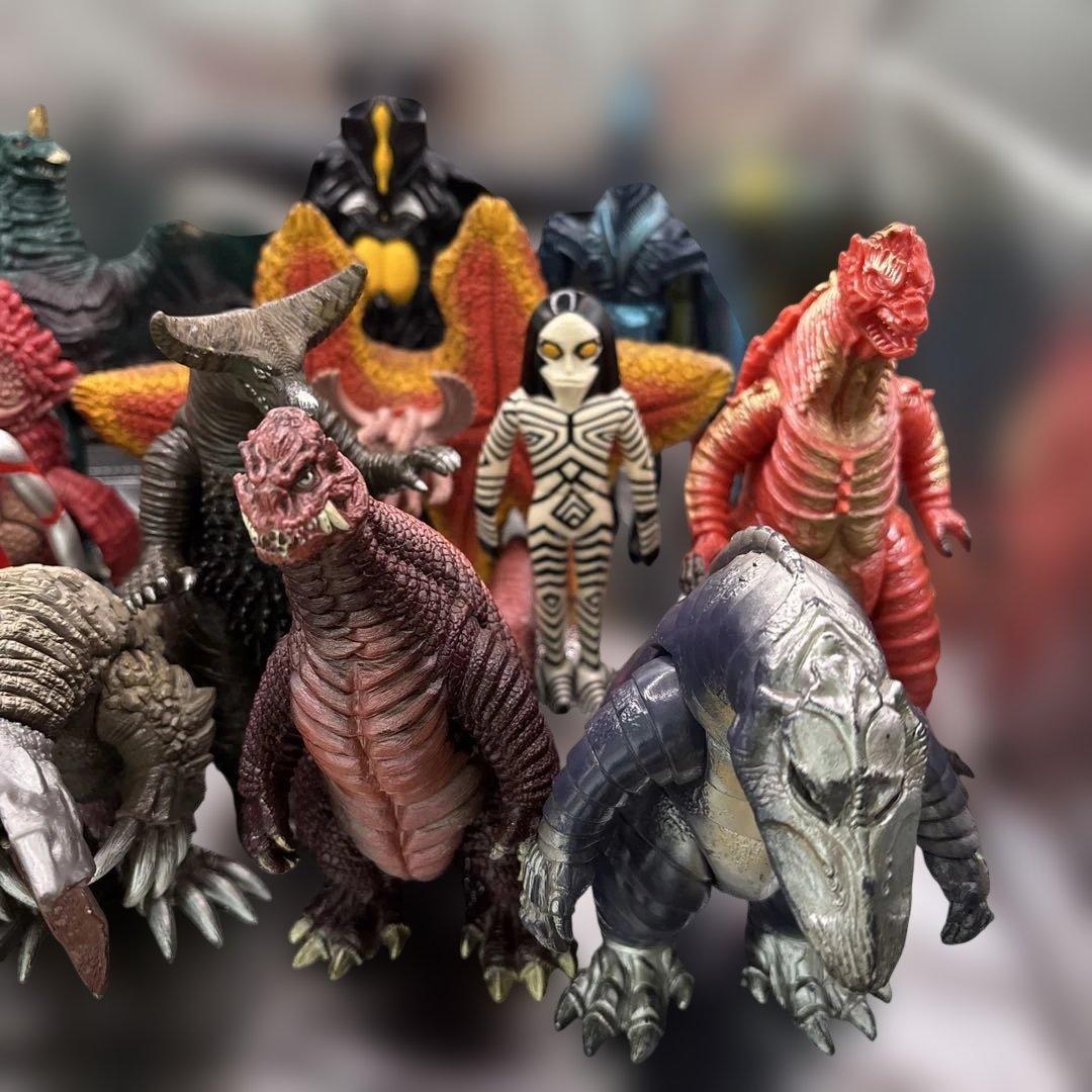 ウルトラマンパワード・シリーズ 怪獣・宇宙人フィギュア 14体セット