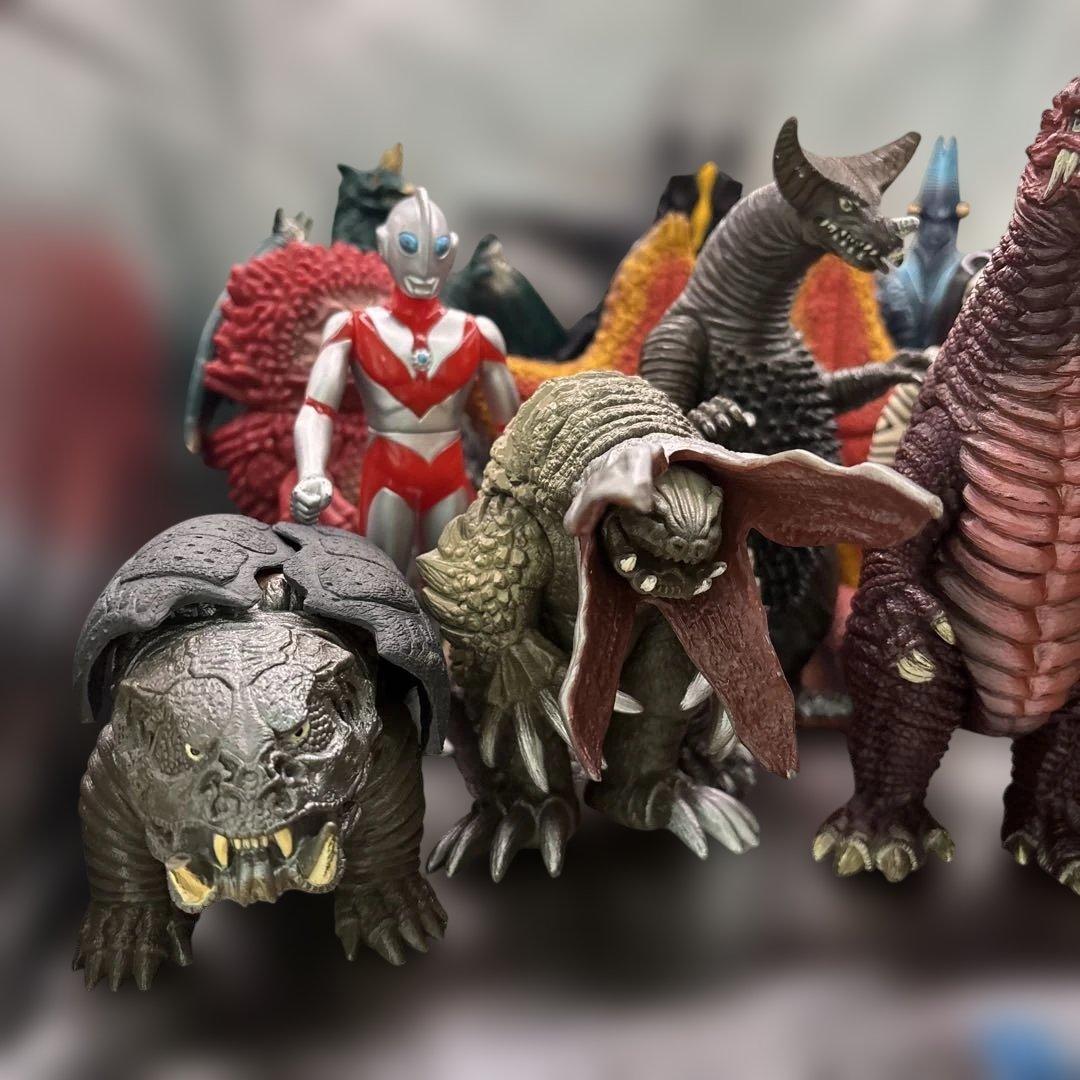 ウルトラマンパワード・シリーズ 怪獣・宇宙人フィギュア 14体セット
