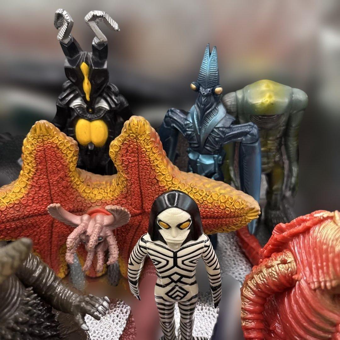 ウルトラマンパワード・シリーズ 怪獣・宇宙人フィギュア 14体セット