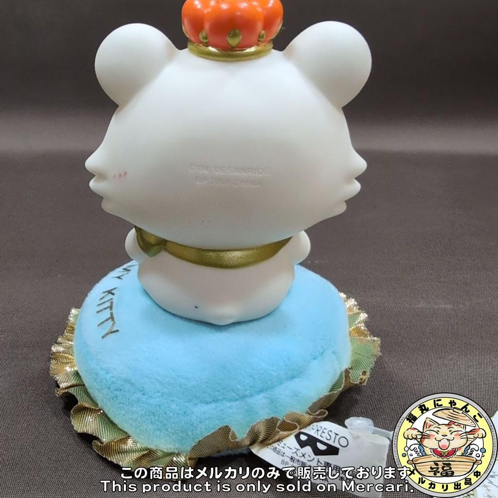 チャーミーキティソフビドールonクッション ゴールドデザインシリーズ