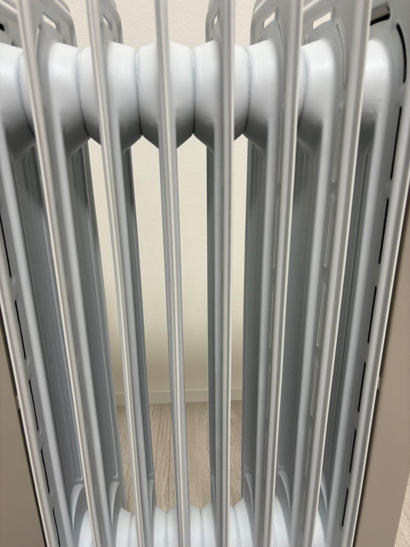 デロンギ オイルヒーター RHJ21F0812-WH