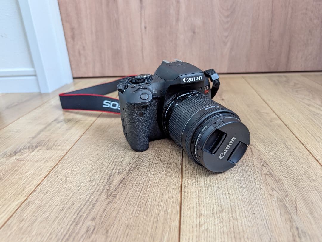 Canon デジタル一眼レフカメラEOSkiss x8i