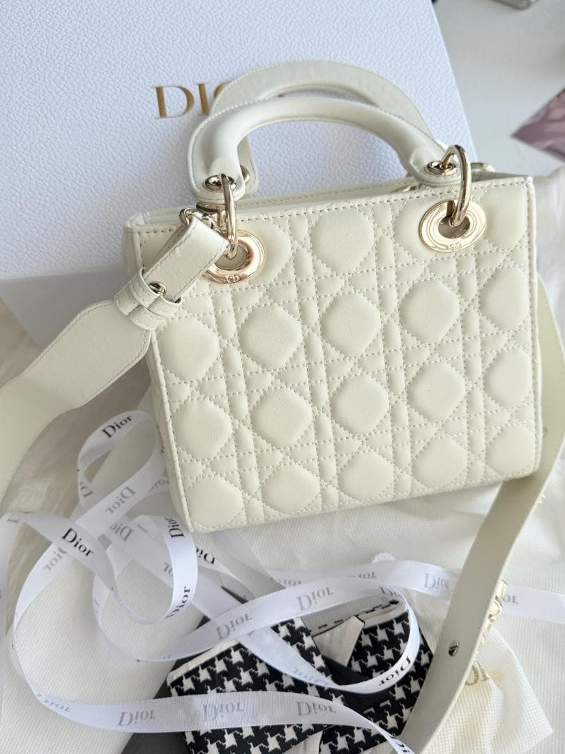 極美品 DIOR ホワイト ショルダーバッグ ミニサイズ