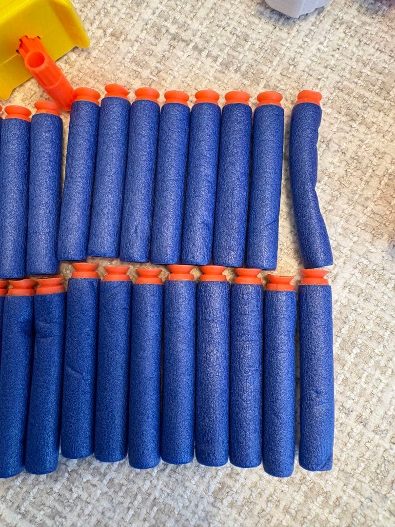 Nerf 5丁トイガンとおまけ。的などゲーム用具セット