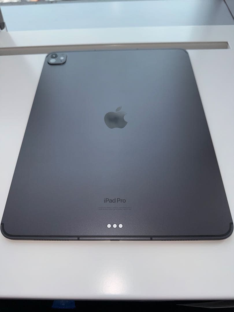 iPad Pro 13インチ M4 1TB Wi-Fi+Cellular 美品