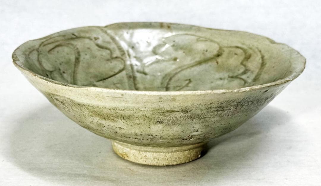 南宋時代 青磁輪花茶碗 箱付 古美術 時代品 伝世品焼物 歴史唐物WWTT296