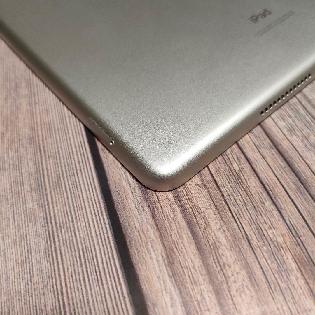 iPad 第8世代 32GB SIMフリー 美品