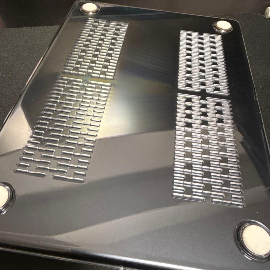 Apple MacBook Air M2チップ搭載13インチ　ミッドナイト