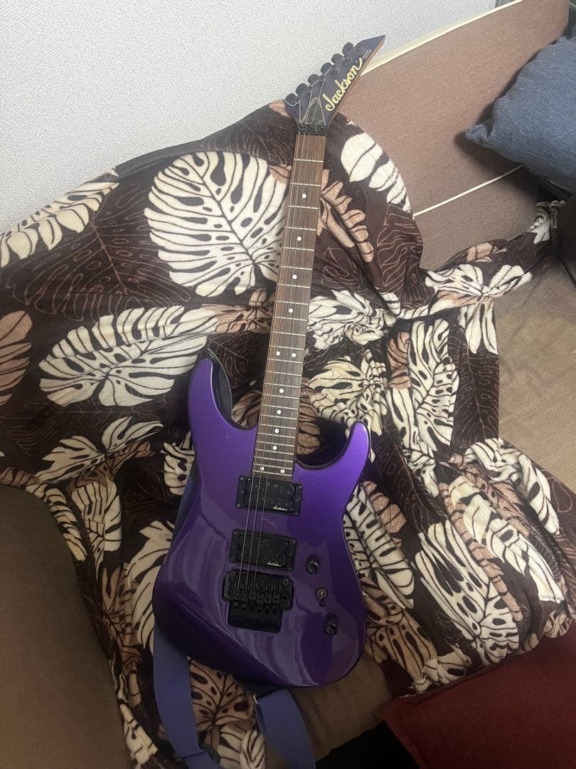 騎*谷様 グローバーJackson エレキギター 紫