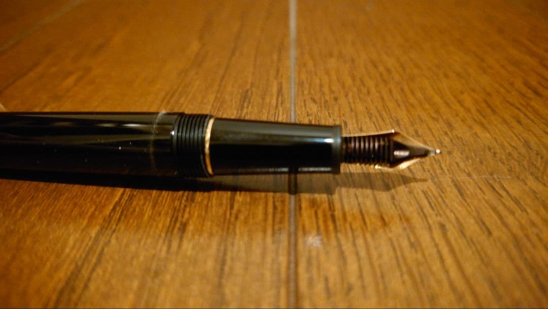 廃盤レア　Monc Blanc MEISTERSTUCK Piz万年筆 F