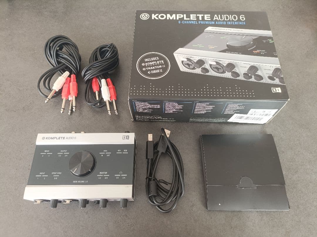 KOMPLETE AUDIO 6【フォーンケーブル付】