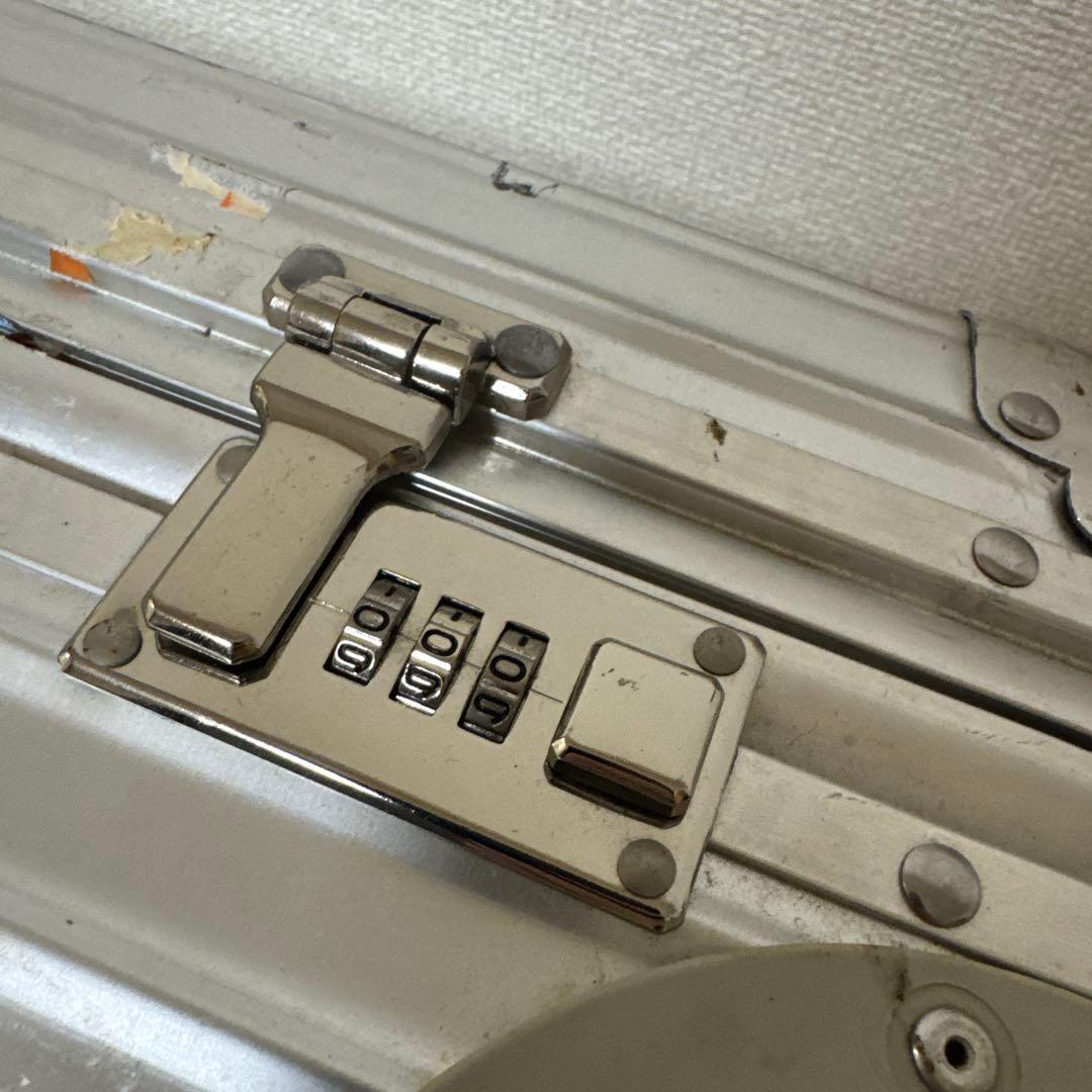 はるまきリモワ クラシックフライト 33L 機内持ち込み 2輪