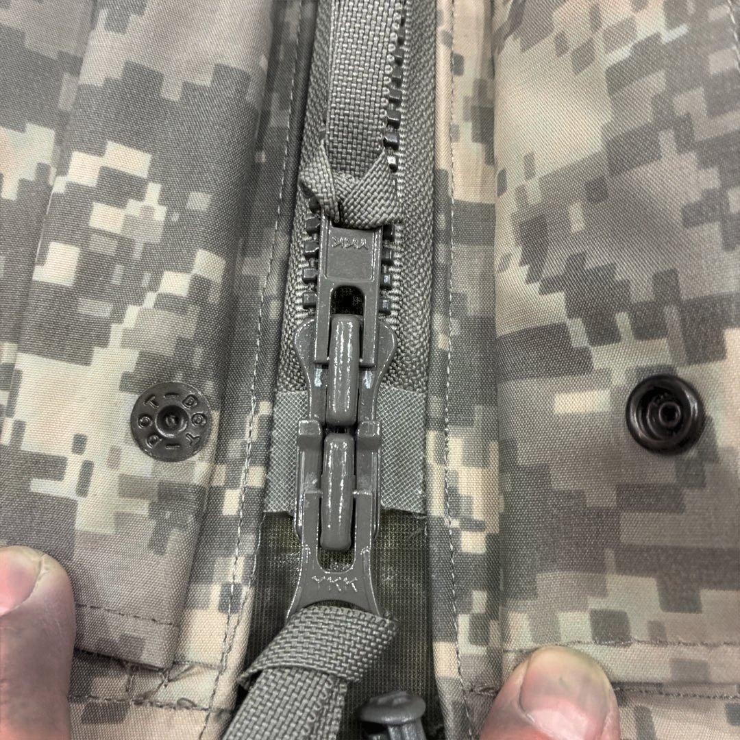 極美品 米軍実物 ECWCS GEN2 ACU GORE-TEX PARKA M