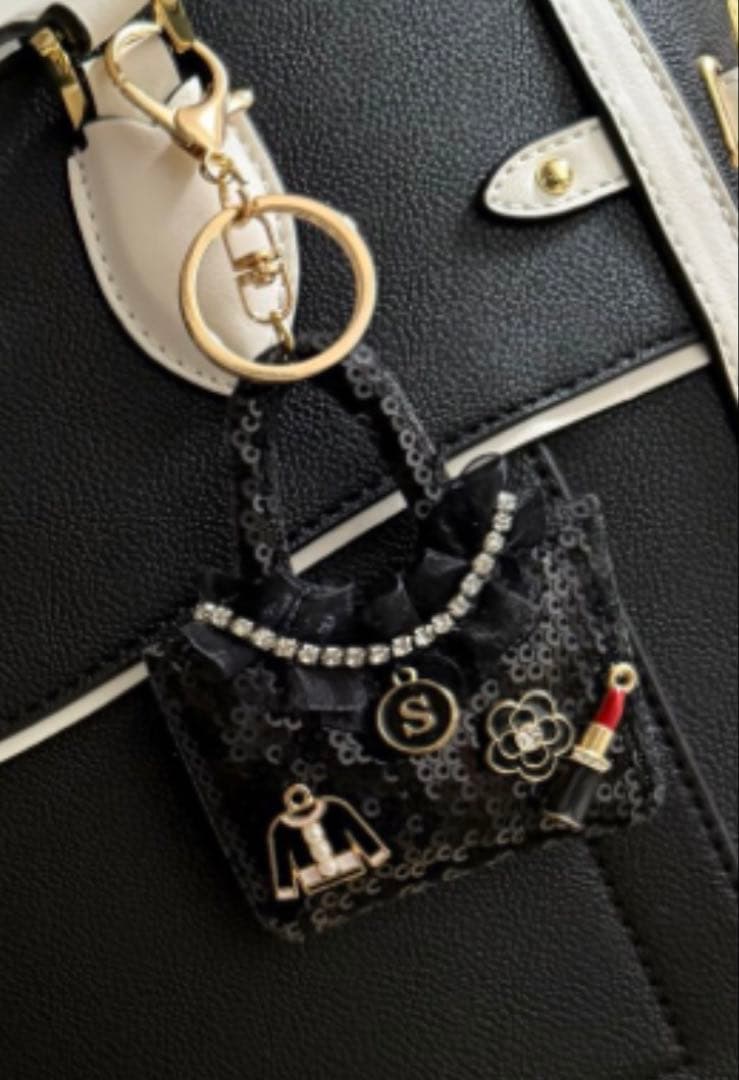 松田聖子　ディナーショー2025グッズ　バッグ型チャーム